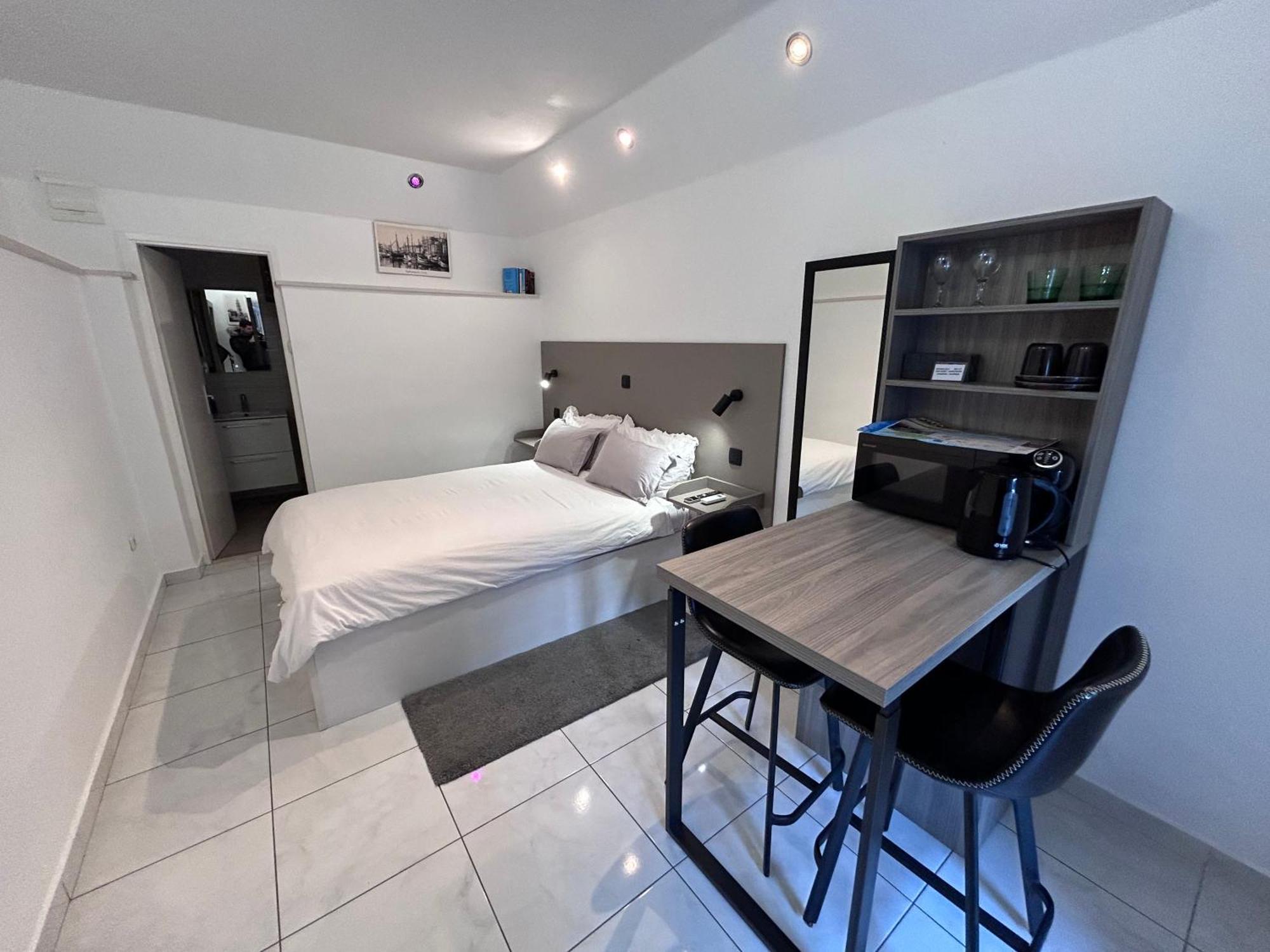 Apartments And Rooms Tudor Сплит Екстериор снимка